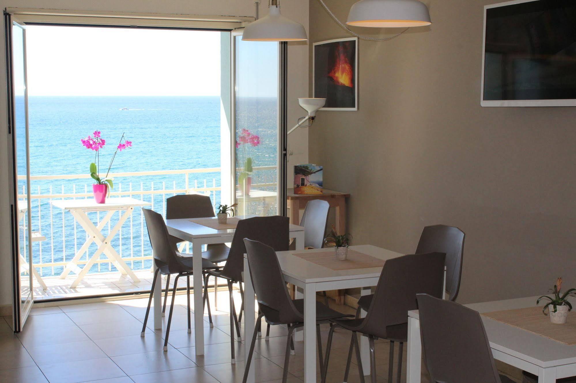 Nina B&B Giardini-Naxos Zewnętrze zdjęcie