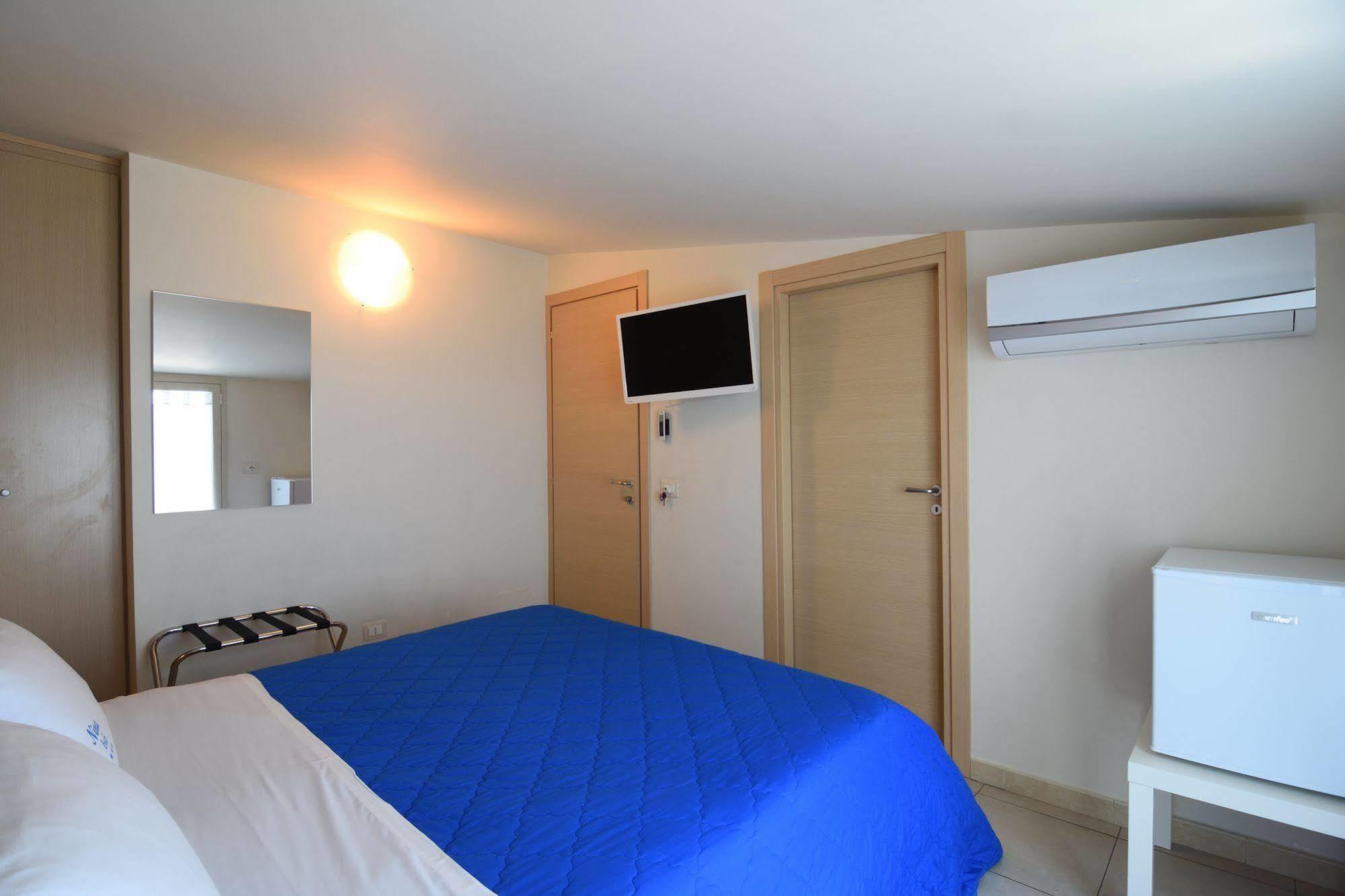Nina B&B Giardini-Naxos Zewnętrze zdjęcie