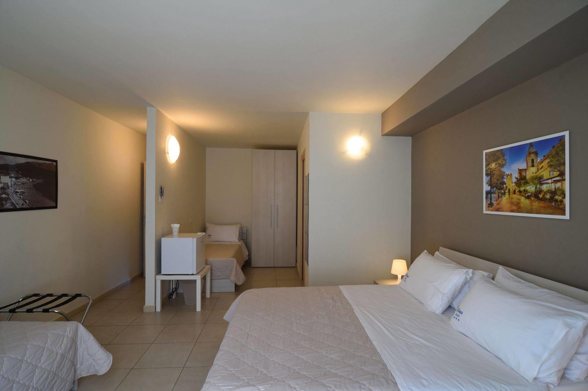 Nina B&B Giardini-Naxos Zewnętrze zdjęcie