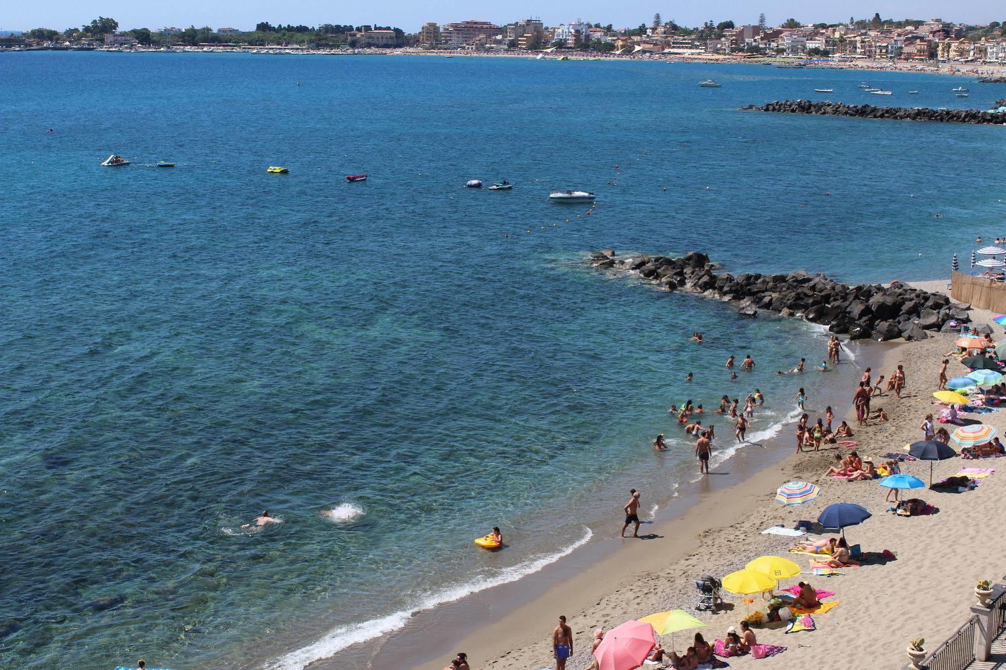 Nina B&B Giardini-Naxos Zewnętrze zdjęcie